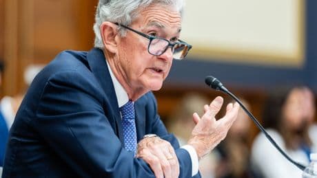 Despite Pressure From Trump, Powell Still Patient on Rate Cuts