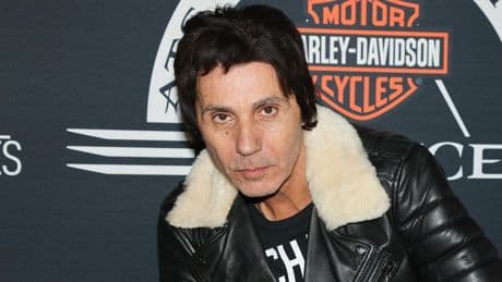 Un concert de Jean-Luc Lahaye déprogrammé après la mobilisation d’un collectif féministe