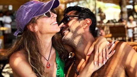 Sinem Kobal ve Kenan İmirzalıoğlu'nun Çeşme romantizmi