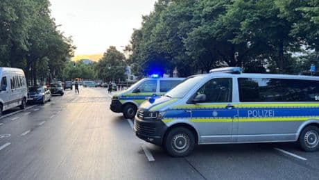 Una mujer ataca a varias personas con un cuchillo en plena calle en Múnich y es abatida por la policía