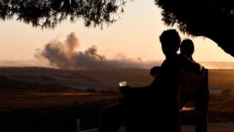 Guerra, ultime notizie. Wafa: 17 persone uccise nella Striscia di Gaza. Kiev: almeno 5 morti per i raid russi a Kherson