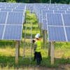 Geheime ‘kill switches’ ontdekt in omvormers van zonnepanelen: hoe China onze stroomvoorziening zou kunnen saboteren