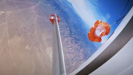 Sí, los aviones pueden llevar paracaídas: así es el invento que ya ha salvado cientos de vidas