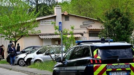 Assassinat d’un musulman dans une mosquée du Gard : le suspect a exprimé dans une vidéo sa volonté de devenir un « tueur en série »