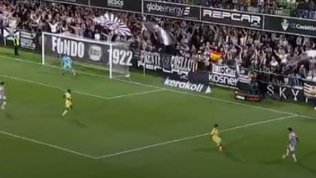 El Castellón se impone al Valencia
