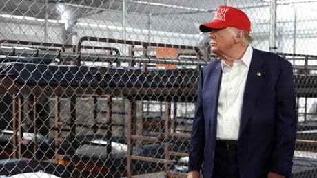 Una jueza ordena desmantelar en 60 días Alligator Alcatraz, la megacárcel de Trump para migrantes rodeada de caimanes