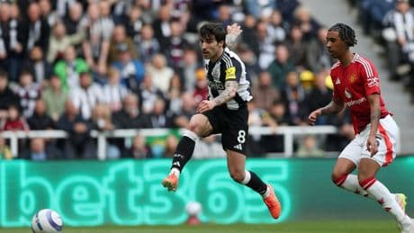 Premier League : Newcastle gifle Manchester United et se hisse parmi le top 4