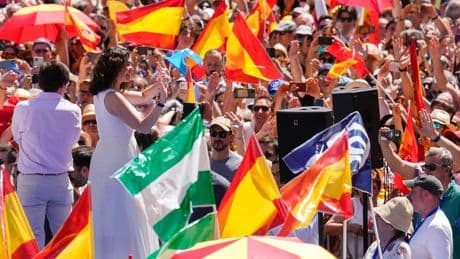 Ayuso alerta de que España &quot;entra en una dictadura&quot; como la de Venezuela