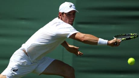 Wimbledon : «J’ai dû baisser les fesses pendant tout le match», glisse Royer dominé par le spécialiste du gazon Mannarino