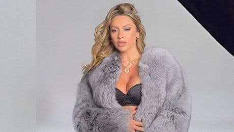 Hadise'den olay paylaşım: 'Gözlerinizi alamayacaksınız'