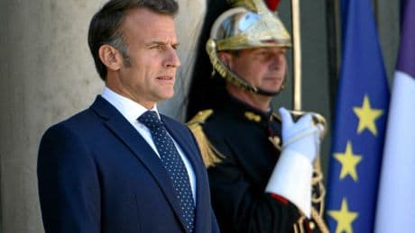 Emmanuel Macron et ses Premiers ministres, quelle histoire !