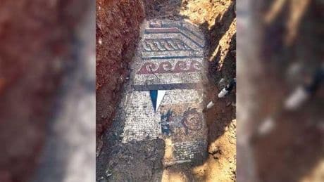 ‘Altyapı’dan 1500 yıllık mozaik çıktı