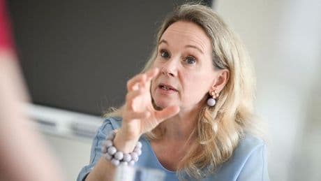 Koalitionspläne: Senatorin Wedl-Wilson gegen "Demokratieklausel" für Kultur