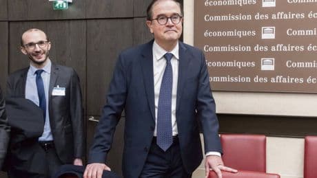 Gel des embauches, menaces sur l’emploi, réduction des coûts : avec François Provost, Renault accélère sa cure d’austérité