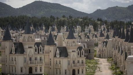 Eerie abandoned village built for super rich tourists now a haven for dark tourism