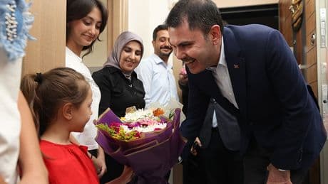 Deprem bölgesinde verilen sözler tutuldu! Bakan Kurum: Her ev huzura kavuşana kadar yanınızdayız