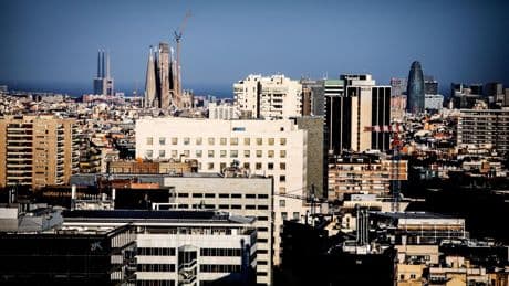 El precio de la vivienda baja un 50% a tan solo 30 kilómetros de Barcelona