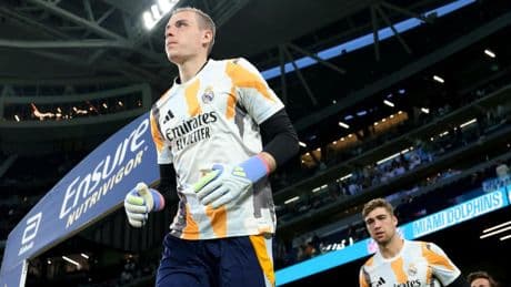 Lunin se plantea su futuro en el Real Madrid