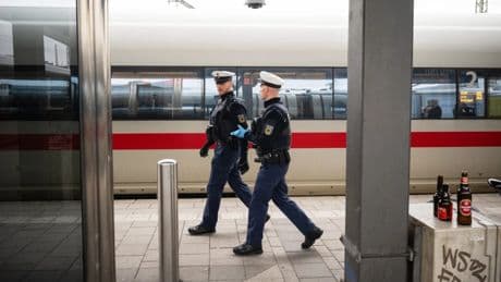 Unterwegs mit der Polizei: Wie werden Bahnhöfe sicherer?