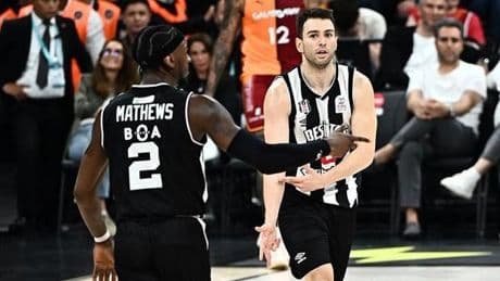 Beşiktaş Fibabanka, Galatasaray'ı farklı geçti, yarı finale yükseldi!