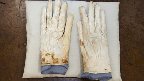 Lincoln Presidential Foundation auctions off 144 pieces of memorabilia to cover debt