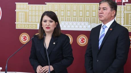 CHP'nin 29 maddelik 'Demokratikleşme Paketi' açıklandı: Tutuklu siyasilerin tahliyesi, kayyım…
