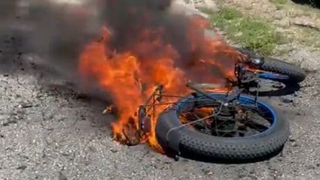 B.C. man riding e-bike felt heat on his leg. Moments later its battery caught fire