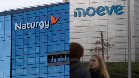 Naturgy y Moeve sacuden la guerra comercial y lanzan un plan conjunto con descuentos récord en gasolina, luz y gas