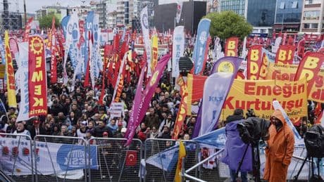 Turquie : à Istanbul, un 1er mai sous le signe de la résistance à Erdogan
