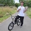 Dans le Calvados, Julien Baran est une star du BMX et des réseaux sociaux