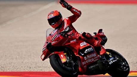 Marc Márquez exprime su Ducati para lograr la pole en Aragón