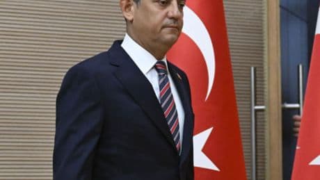 "İster bütün il yönetimlerine ister CHP'ye kayyum atasınlar..."