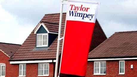 Taylor Wimpey slumps to loss on £222m fire safety hit