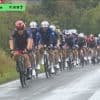 Natte slotetappe aan de gang, kan Evenepoel de leiderstrui nog veroveren?