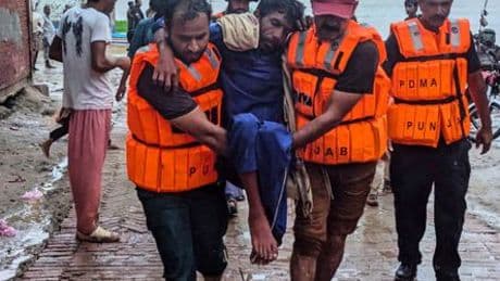 Pakistan evakuiert 150.000 Menschen aus Sorge vor Fluten aus Indien