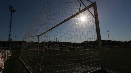 Muere un niño de 11 años al caerle encima una portería de fútbol
