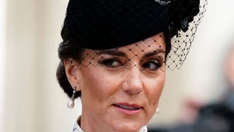 Kate Middleton avoids answering personal questions with brilliant trick
