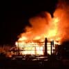 Grote uitslaande brand op camping in Renesse, kampeerders geëvacueerd
