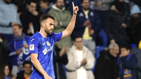 Molestias en los isquios ponen en duda la presencia de Borja Mayoral en Vigo