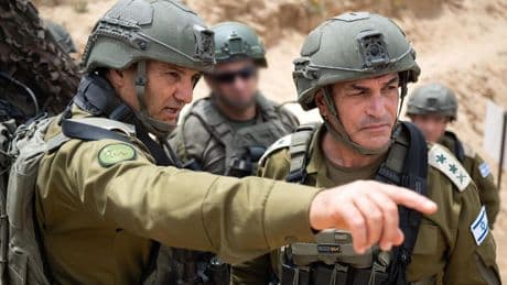 Israele negozia fine guerra a Gaza: almeno 23 morti dall’alba, primi aiuti dal 2 marzo