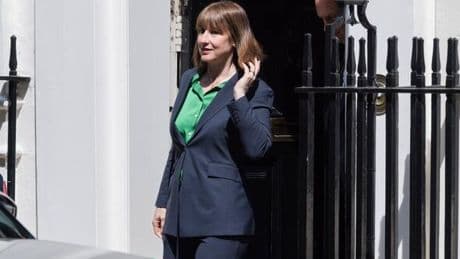Martin Lewis warns savers after Rachel Reeves' backs down on ISA shake-up
