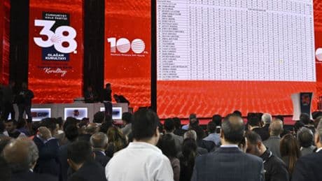 CHP kurultayına iptal davası ertelendi
