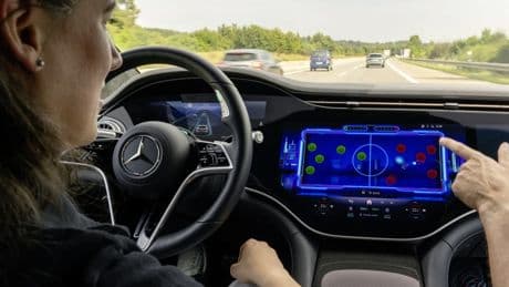 Autonomes Fahren: Auf der Autobahn ohne Hand am Steuer