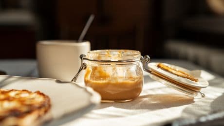 Täglich Erdnussbutter: Diese 5 Effekte sollten Sie kennen