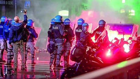 Ultras violenti, l’ultima chance dal giudice: “Stop all’arresto, possono tornare liberi per lavorare”