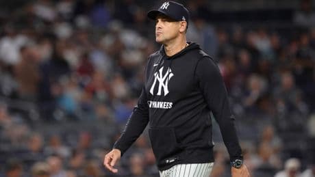 Aaron Boone’s Fenway Park decisions come with much bigger Yankees consequences