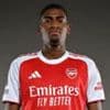 Arsenal sign defender Mosquera from Valencia