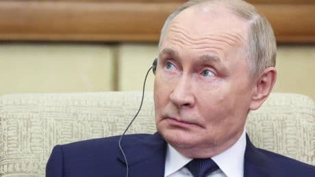 Putin: "Ucraina nell'Ue? Mai detto no". Fico media in Cina ma l'Ue: "Non ci rappresenta"