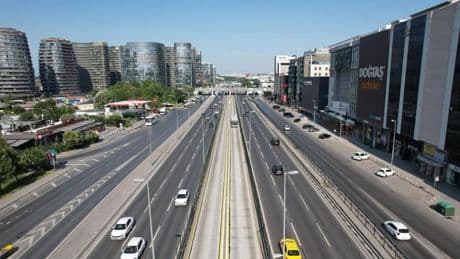 Bayramın ilk gününde yollar boş kaldı