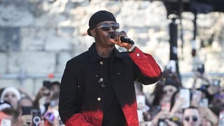 Mort de Werenoi: musiciens, footballeurs, hommes politiques... Les hommages au rappeur se multiplient